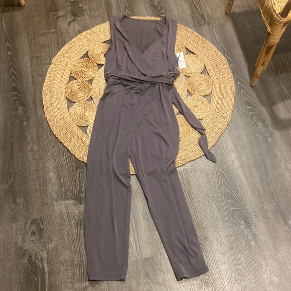Dex grey jumpsuit - Picture 1 of 5